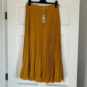 Boden pleated midi skirt